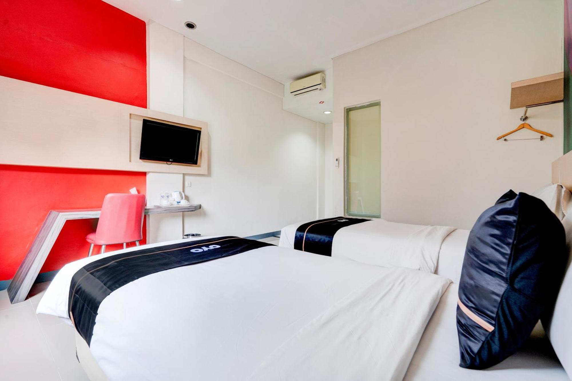 בנדונג Townhouse Oak Cihampelas Near Ciwalk Formerly Promenade Hotel מראה חיצוני תמונה