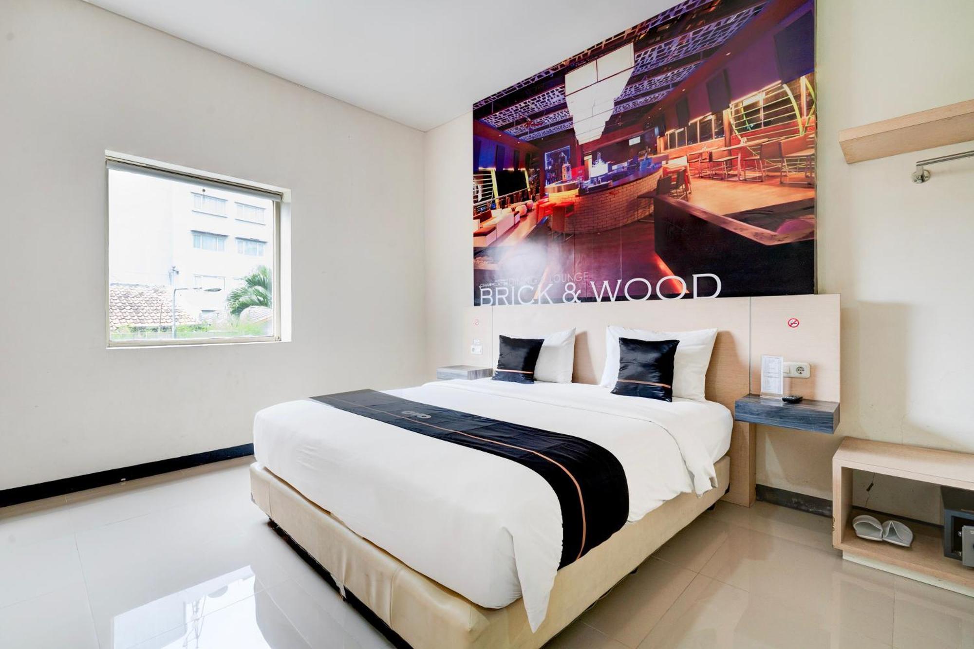 בנדונג Townhouse Oak Cihampelas Near Ciwalk Formerly Promenade Hotel מראה חיצוני תמונה