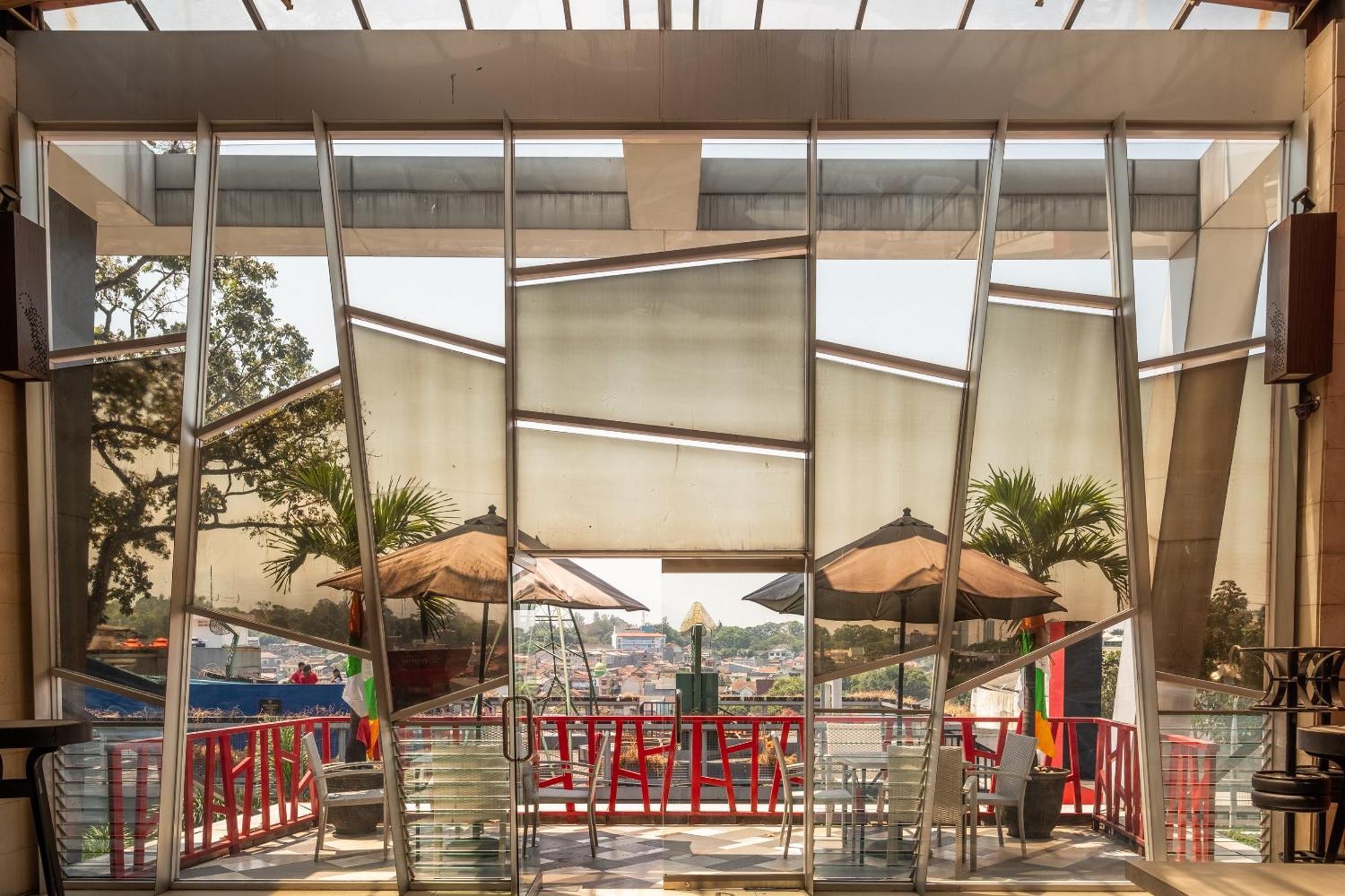 בנדונג Townhouse Oak Cihampelas Near Ciwalk Formerly Promenade Hotel מראה חיצוני תמונה